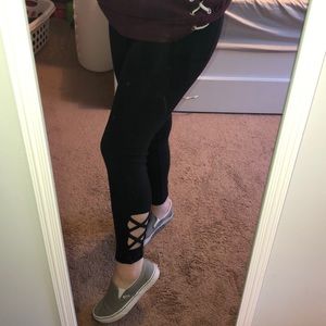 Hollister criss cross detail leggings